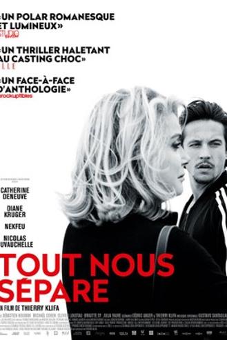 TOUT NOUS SEPARE